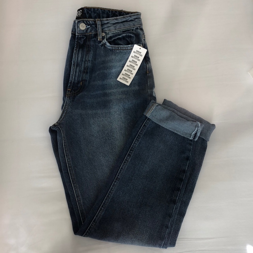 BDG UO - High Waisted Mom Jean, tapered leg